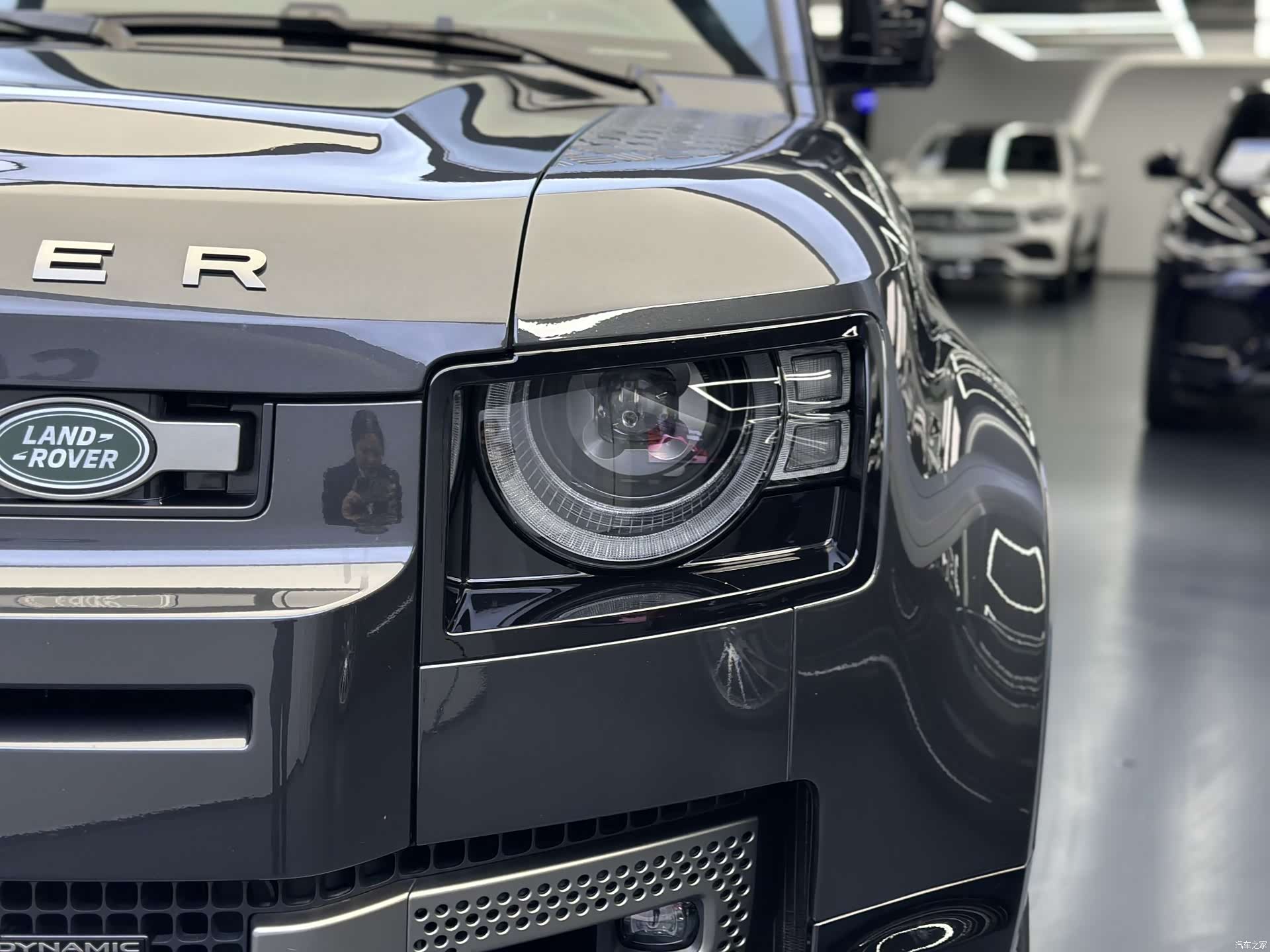 Land Rover Defender, 2023 23