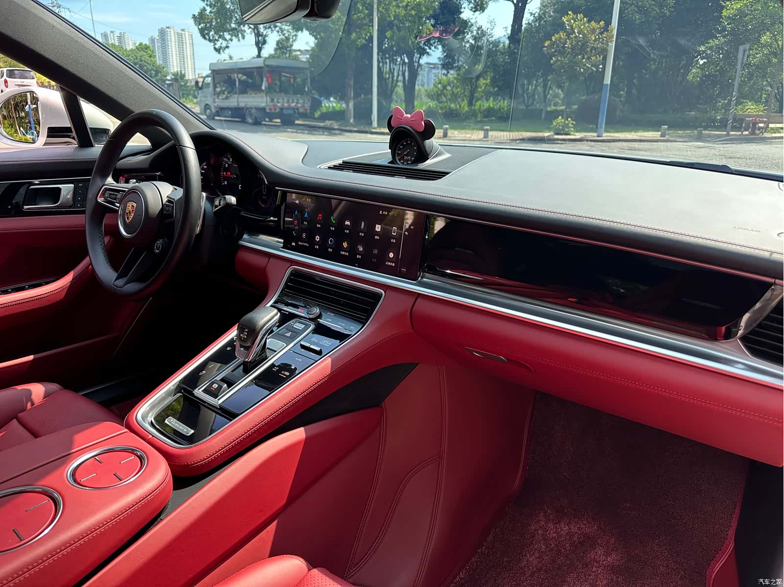 Porsche Panamera, 2023 9