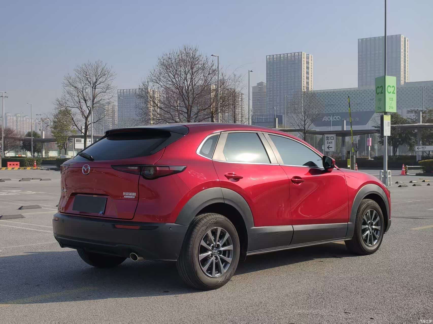 Mazda CX-30, 2022 все фото