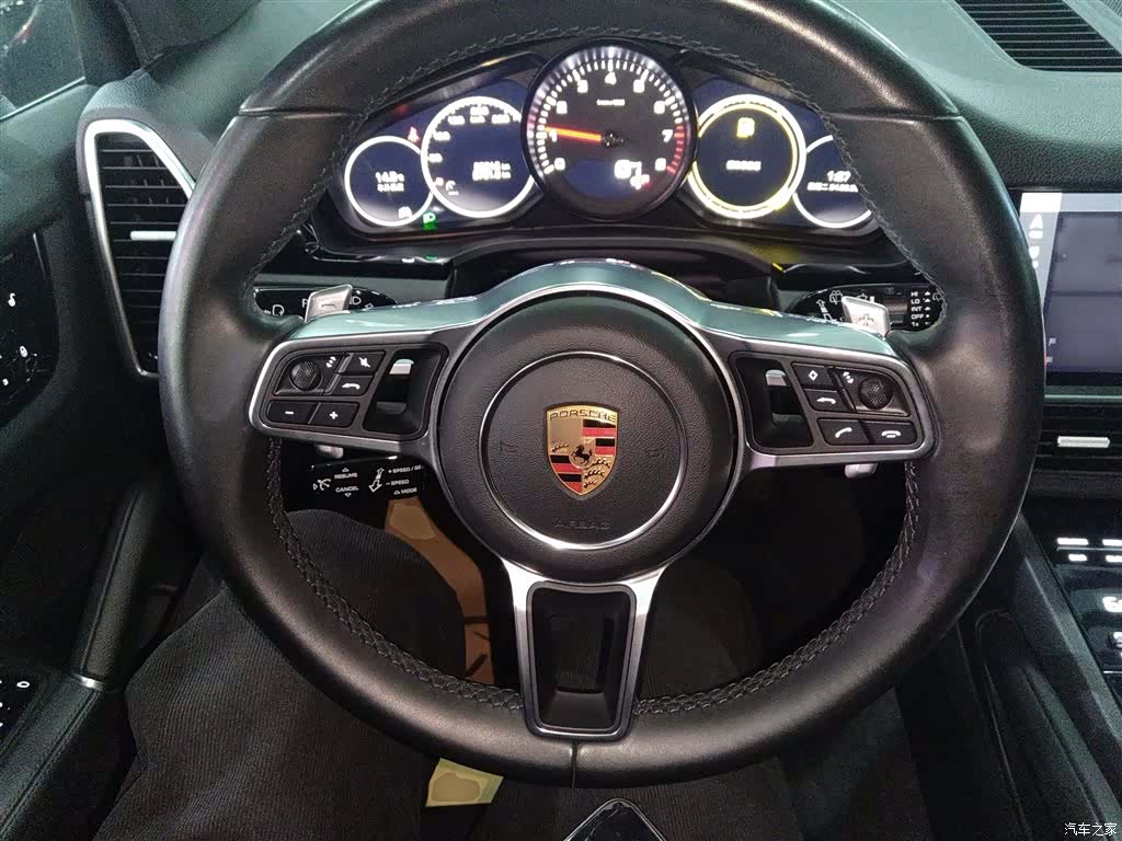 Porsche Cayenne, 2018 7