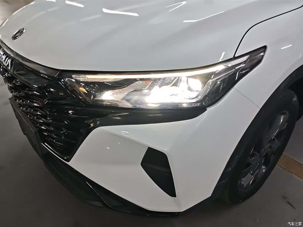 DongFeng AX7, 2022 18