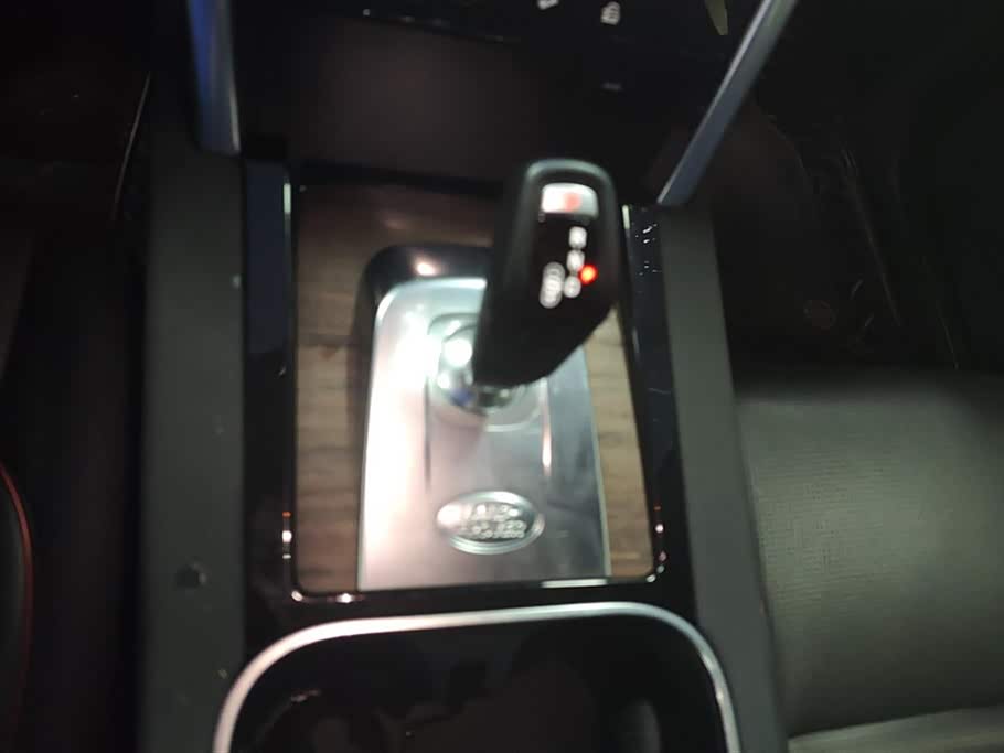 Land Rover Discover sports