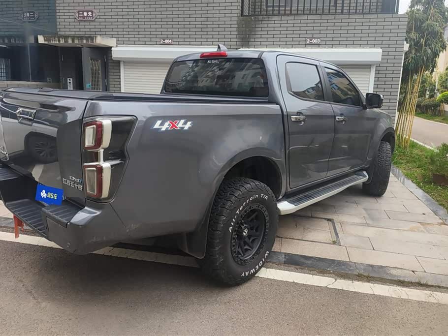 Isuzu D-MAX