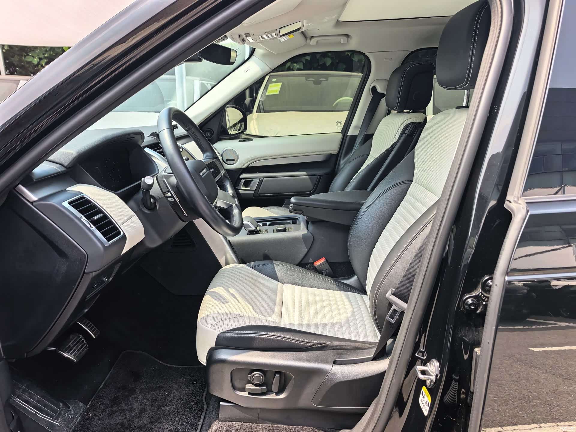 Land Rover Discovery, 2024 7
