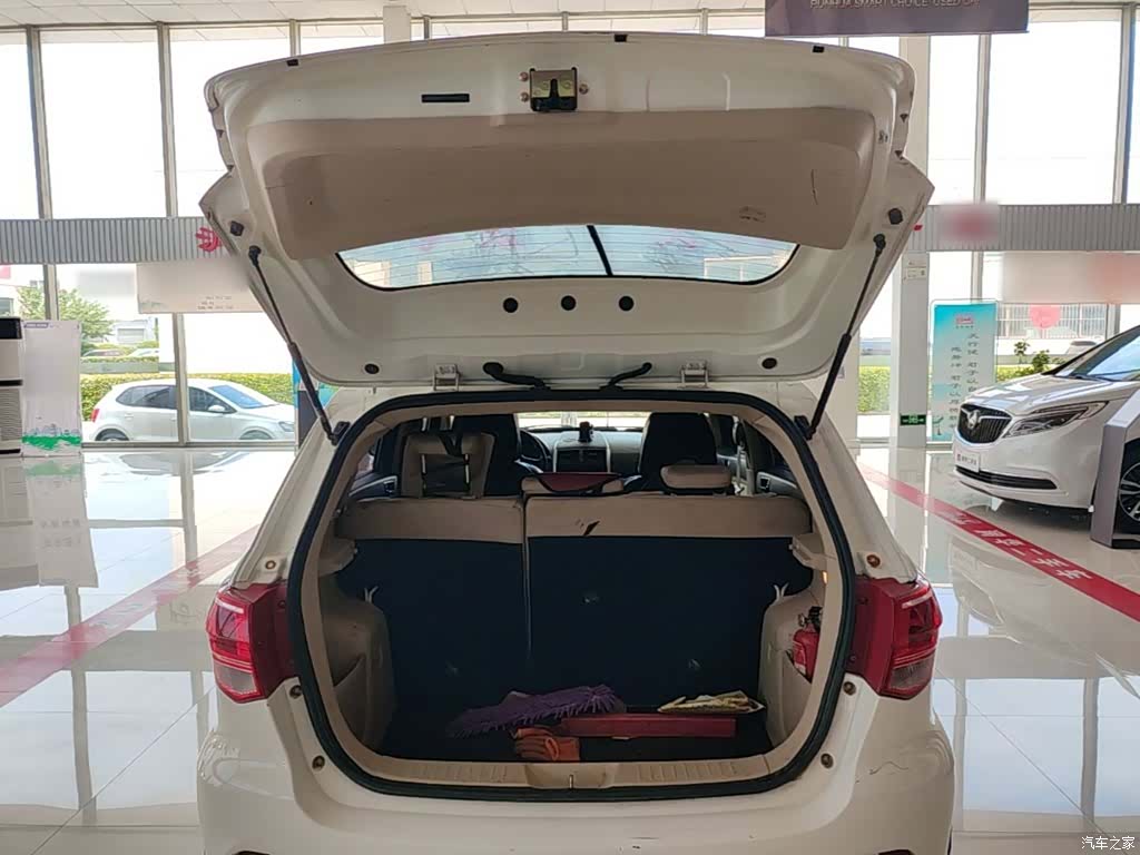 BAIC D20, 2015 19
