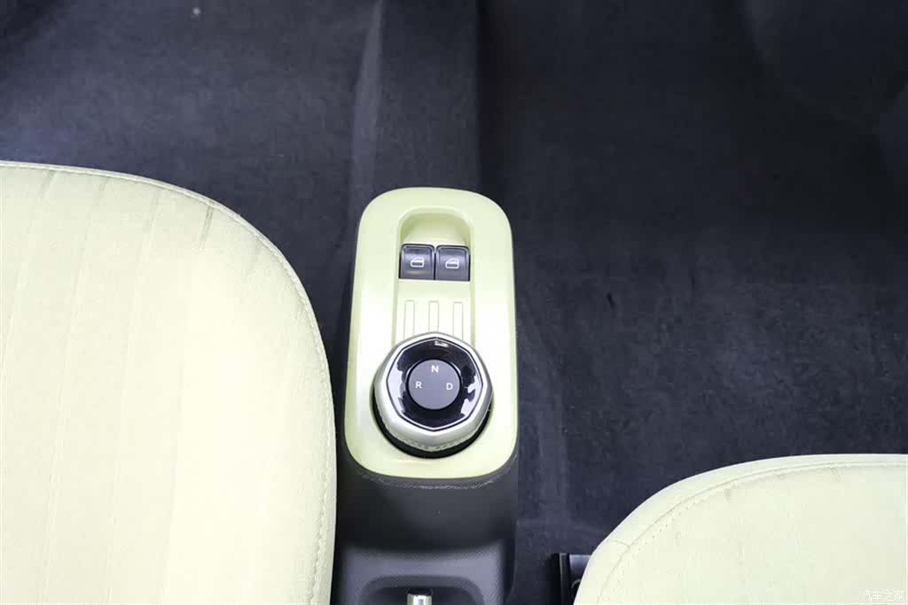 Geely Panda, 2024 16