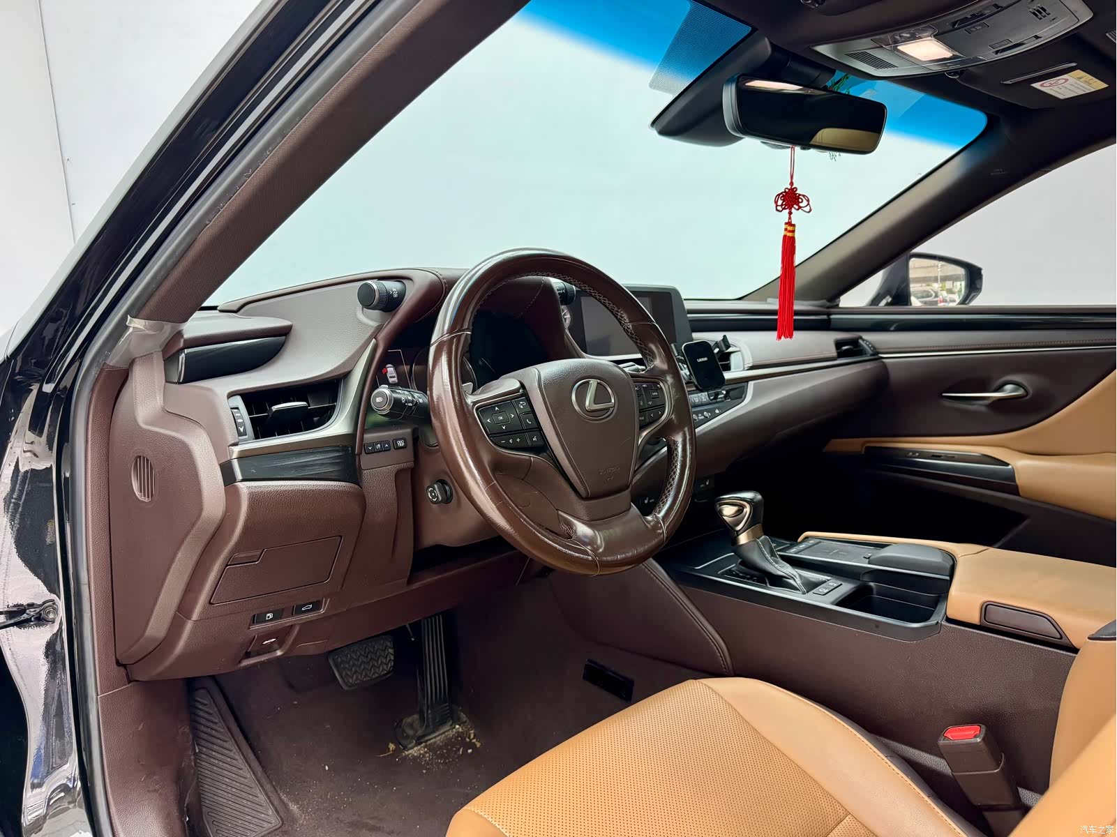 Lexus ES, 2019 6