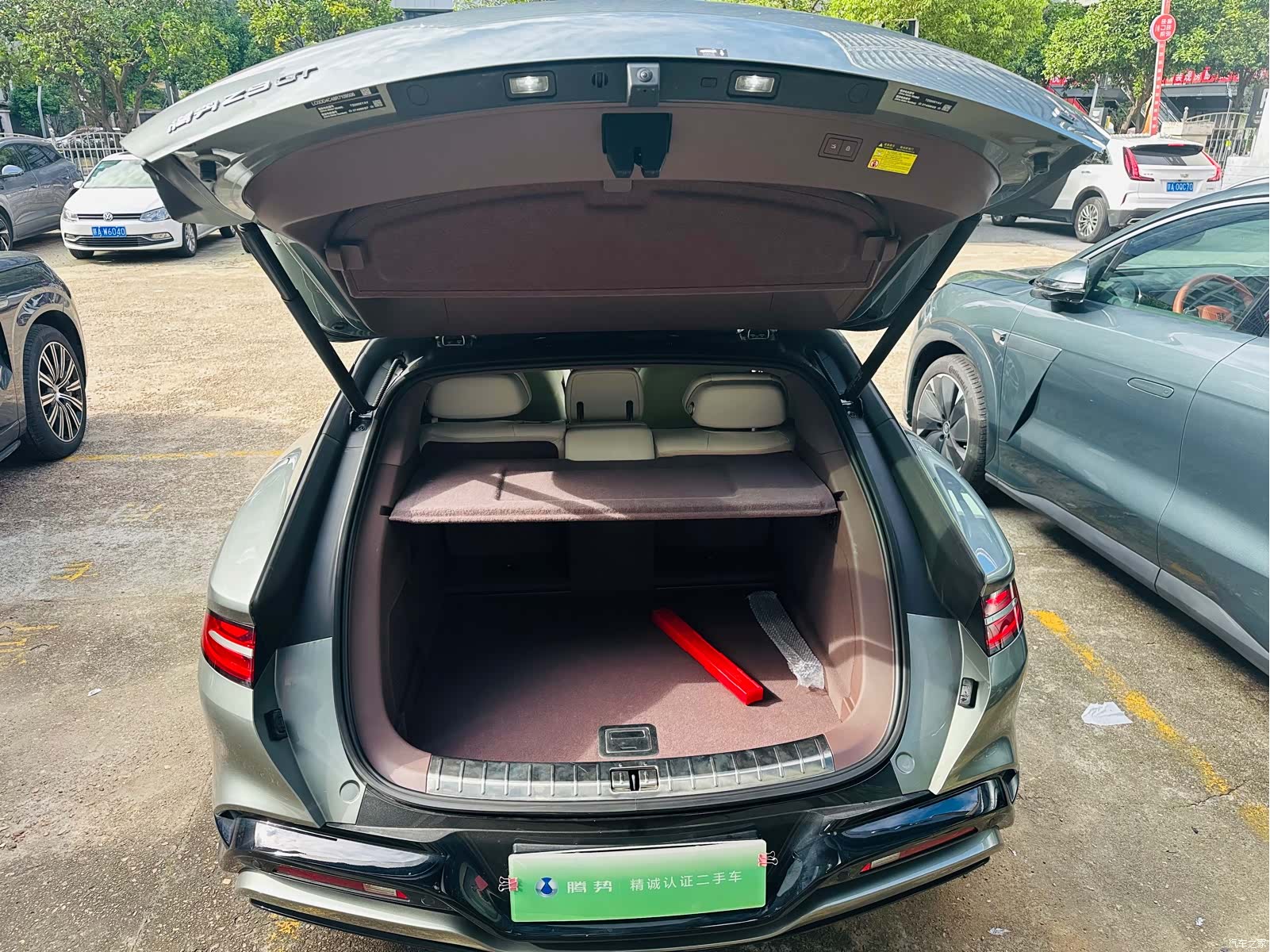 Denza Z9GT, 2025 7