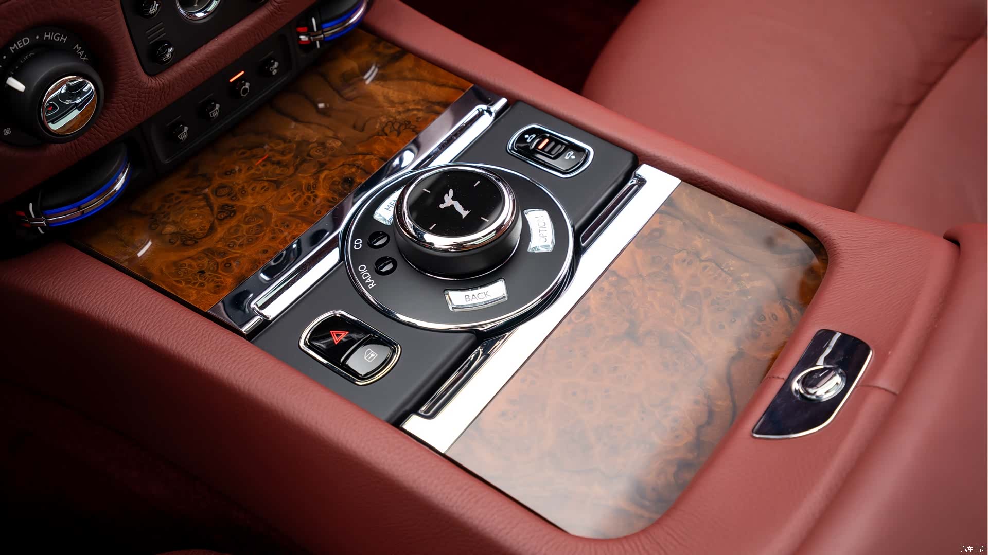 Rolls-Royce Ghost, 2015 8