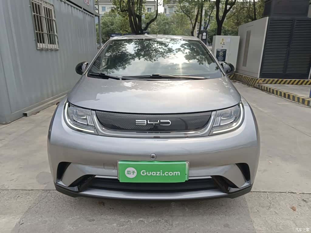 BYD Dolphin, 2023 3