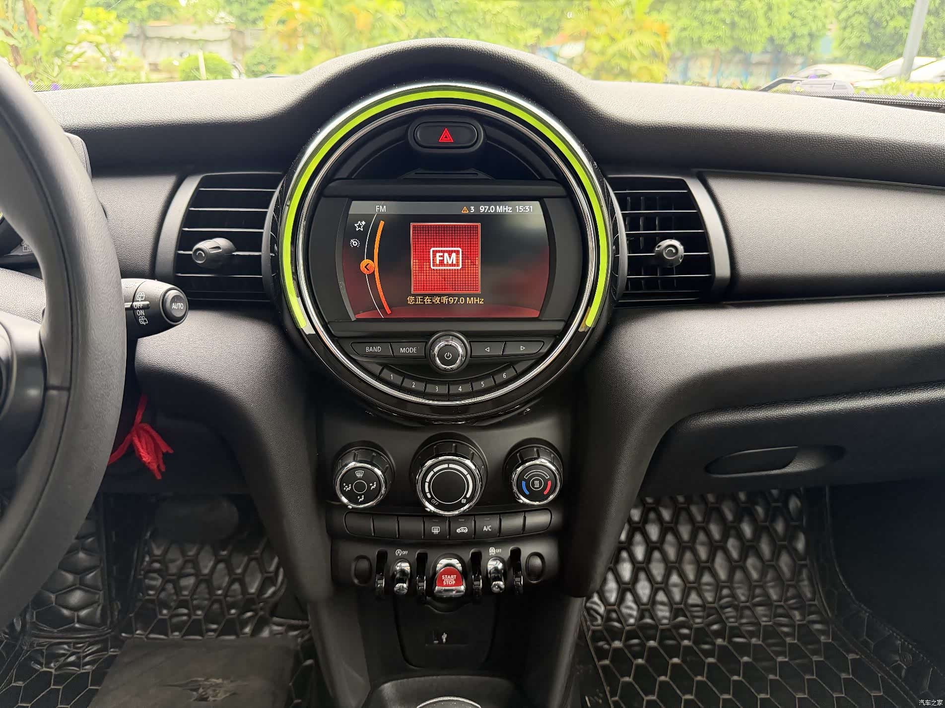 Mini ONE, 2020 15