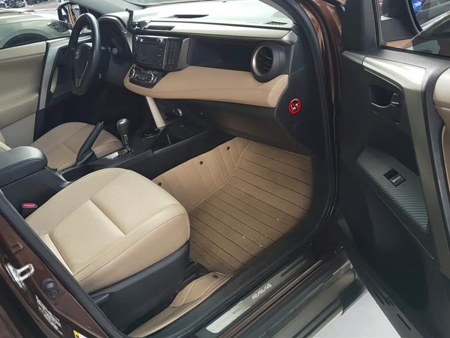 Toyota RAV4 Rongfang