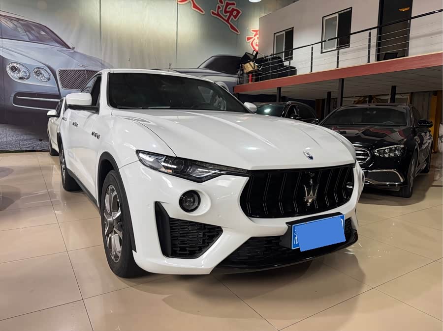 Maserati Levante 2019, фото 3