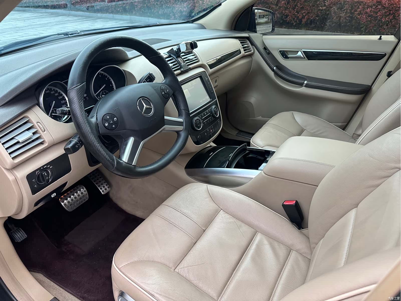 Mercedes-Benz R-Class, 2017 8