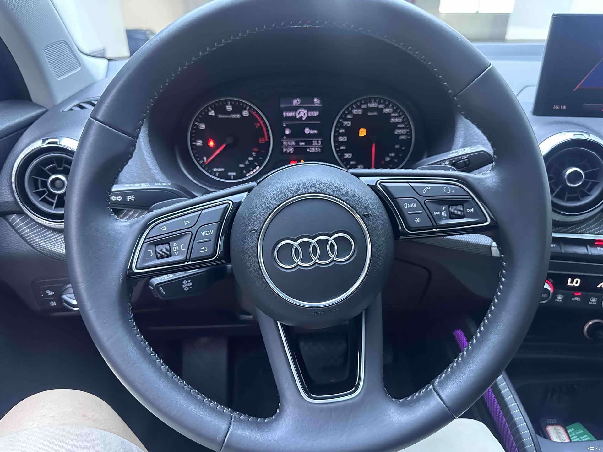 Audi Q2L, 2022 12