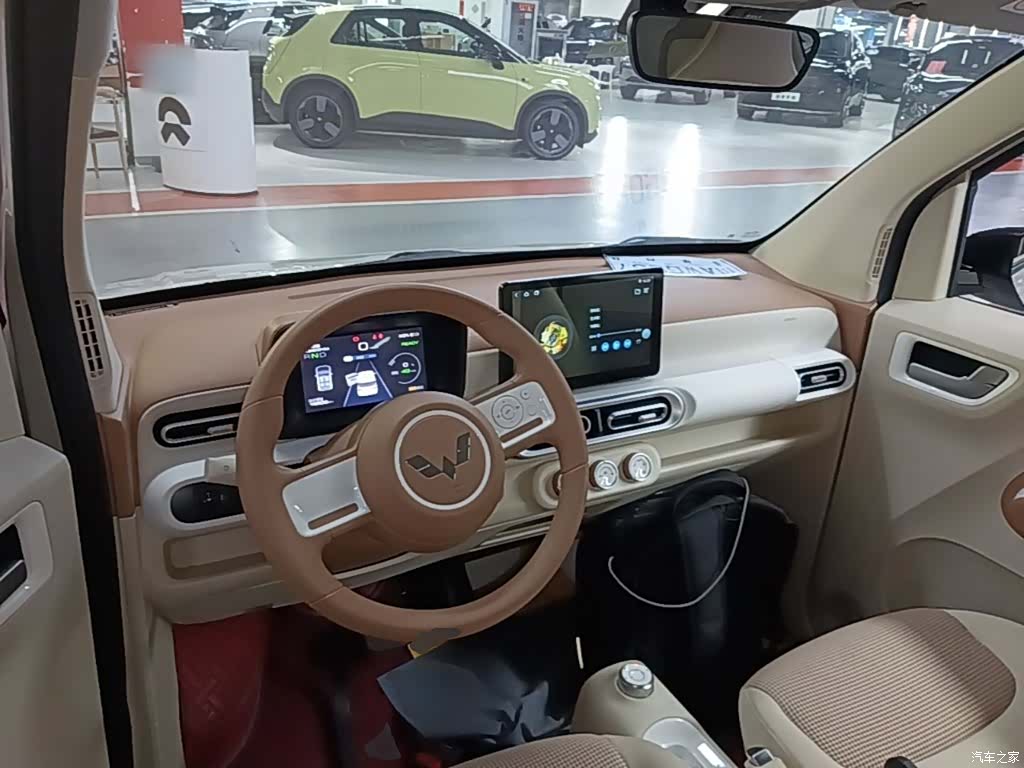 Wuling MINIEV, 2024 10
