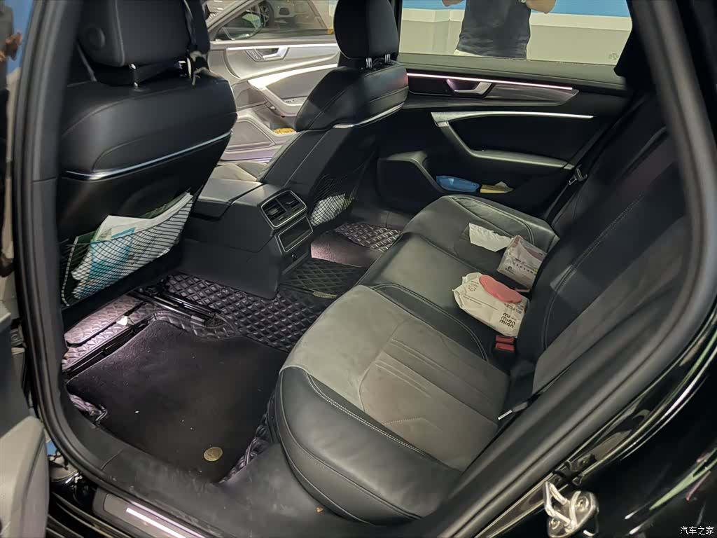 Audi A6L, 2022 4