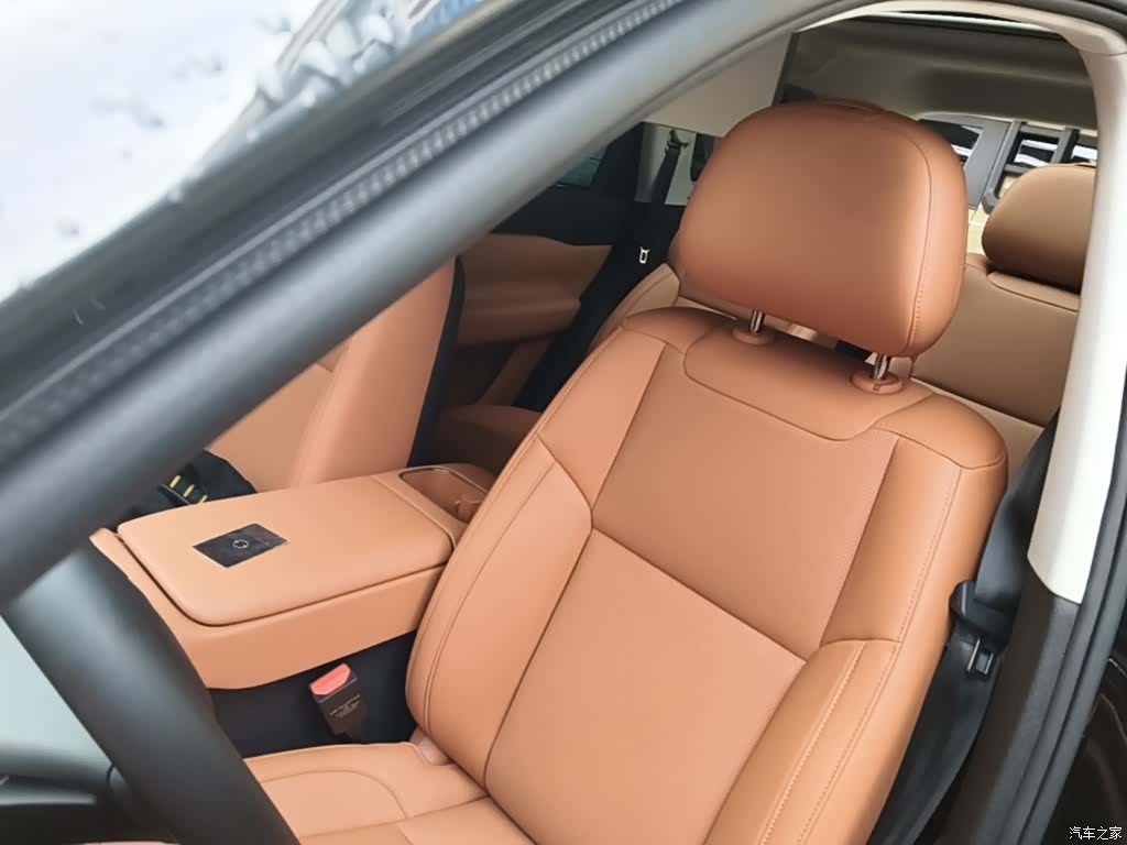 Leapmotor C16, 2025 22
