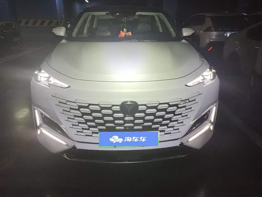 Changan UNI-K Smart iDD