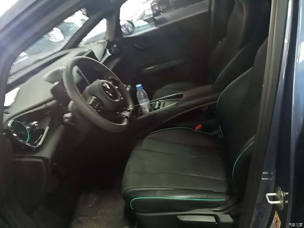 BYD Dolphin, 2024 15