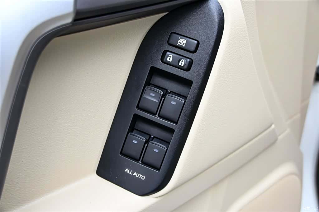 Toyota Prado, 2024 23