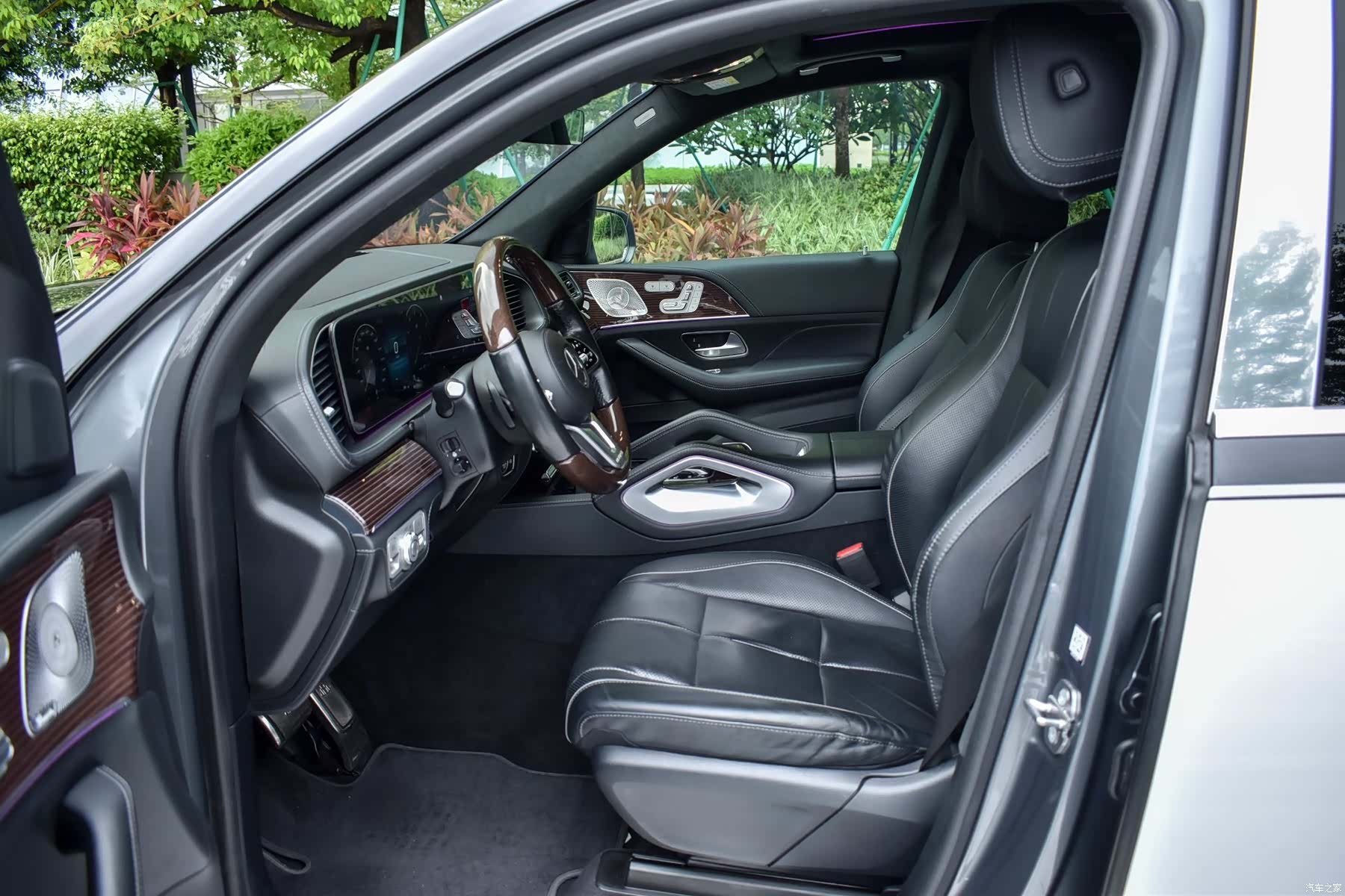 Maybach GLS, 2021 8