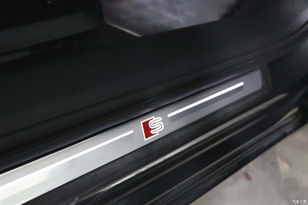Audi A6L, 2021 12