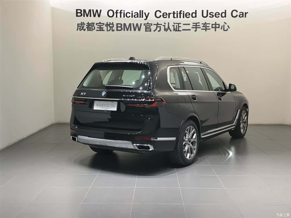 BMW X7, 2025 все фото