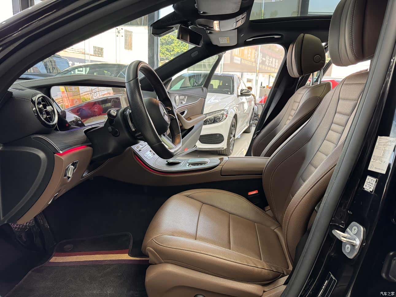 Mercedes-Benz E-Class, 2021 4