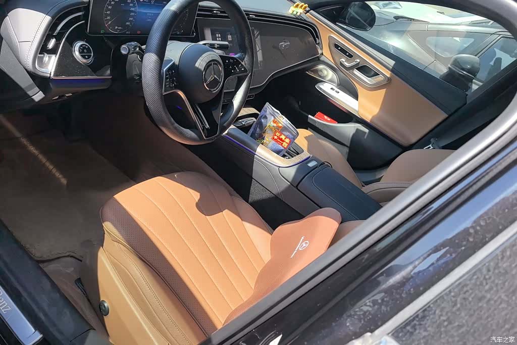 Mercedes-Benz E-Class, 2025 9