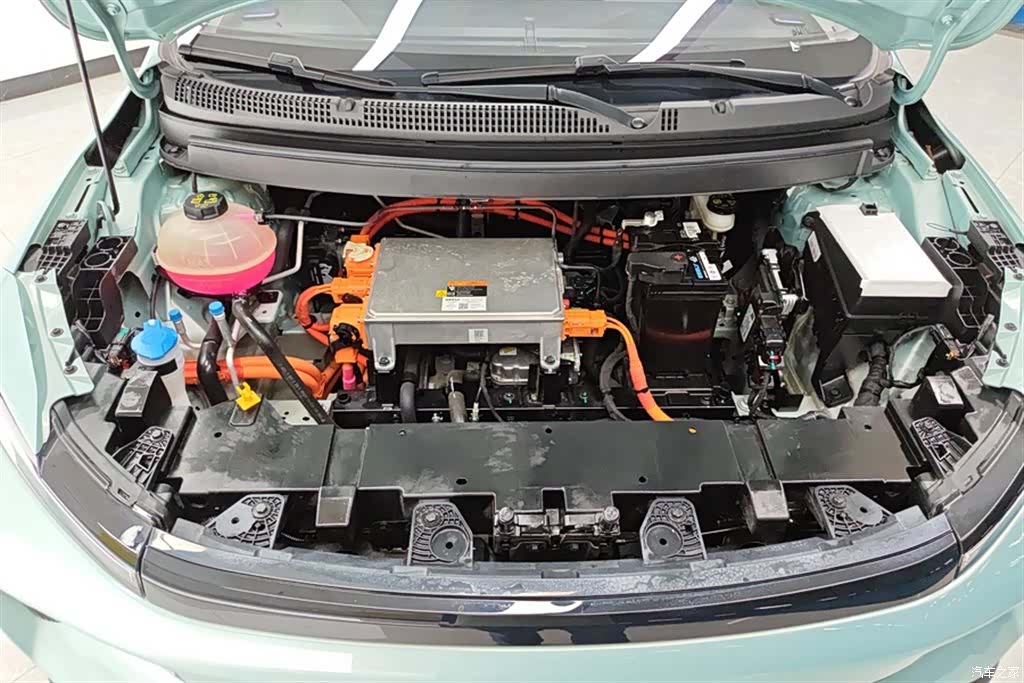 Geely E, 2024 10