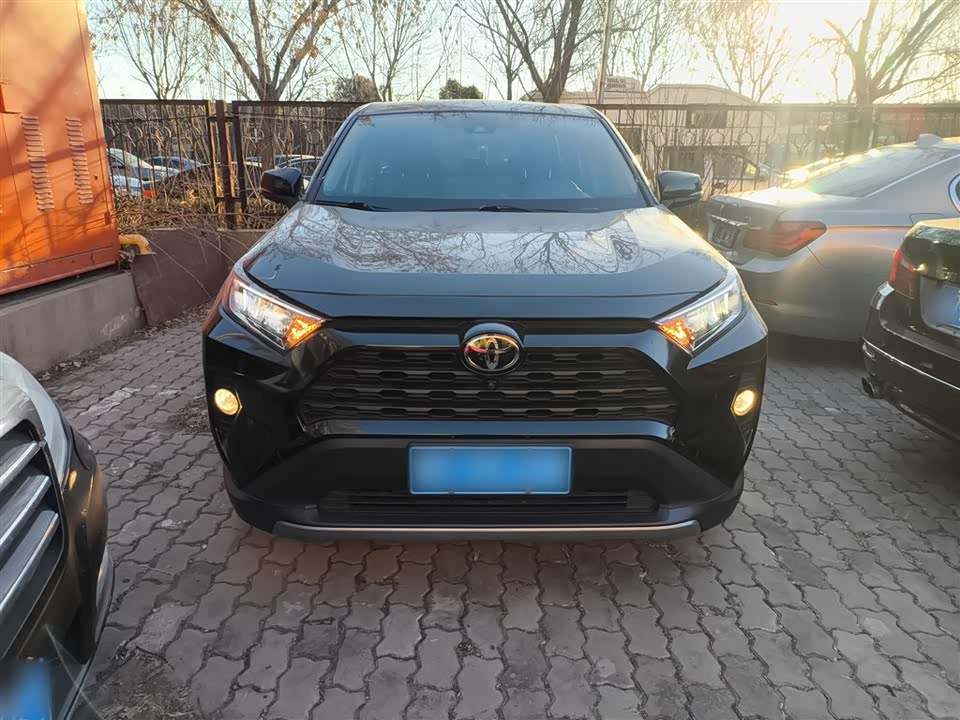 Toyota RAV4 Rongfang