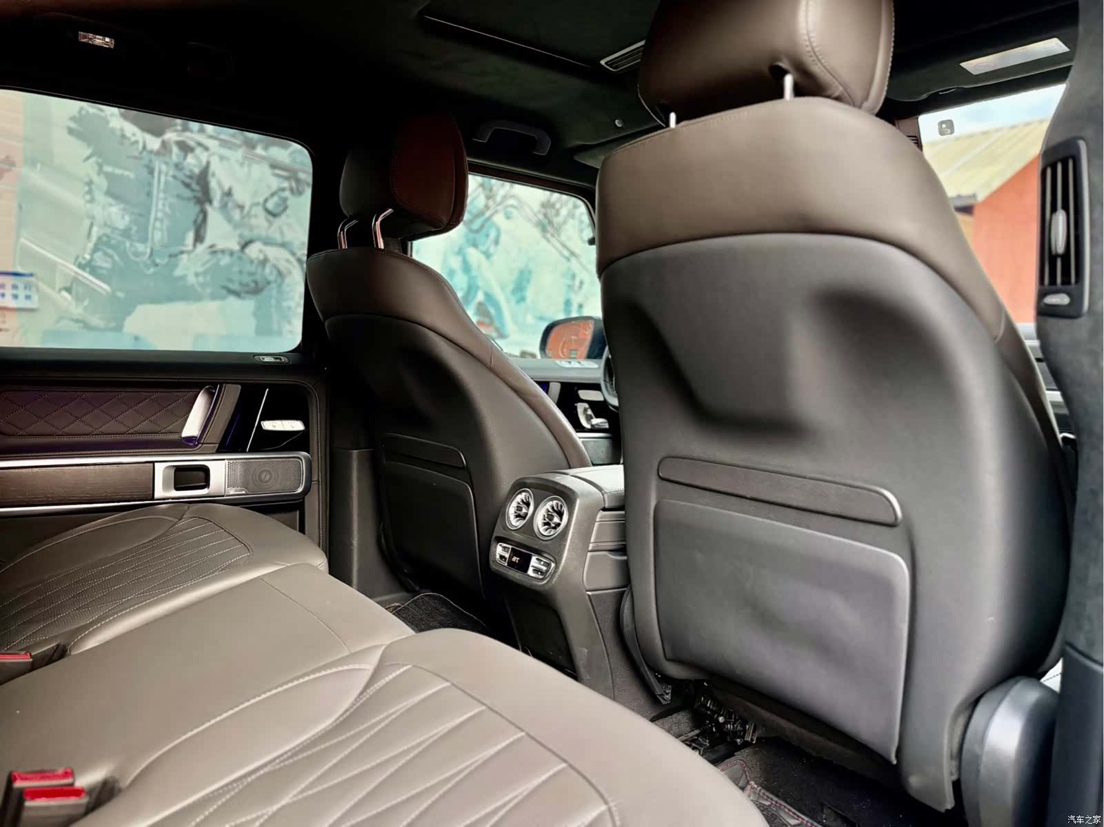 Mercedes-Benz G-Class, 2022 15