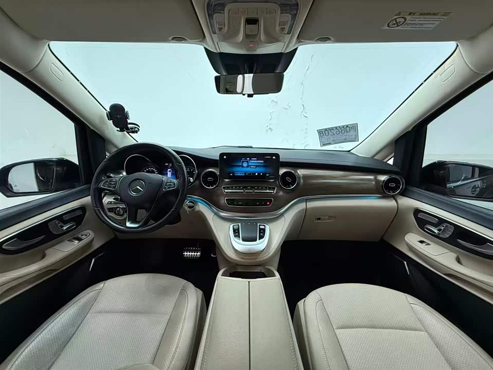 Mercedes-Benz V-class