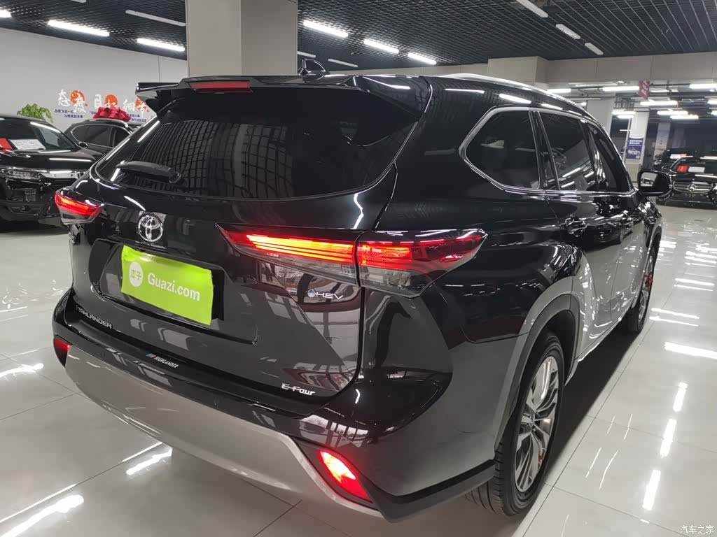 Toyota Highlander, 2025 все фото