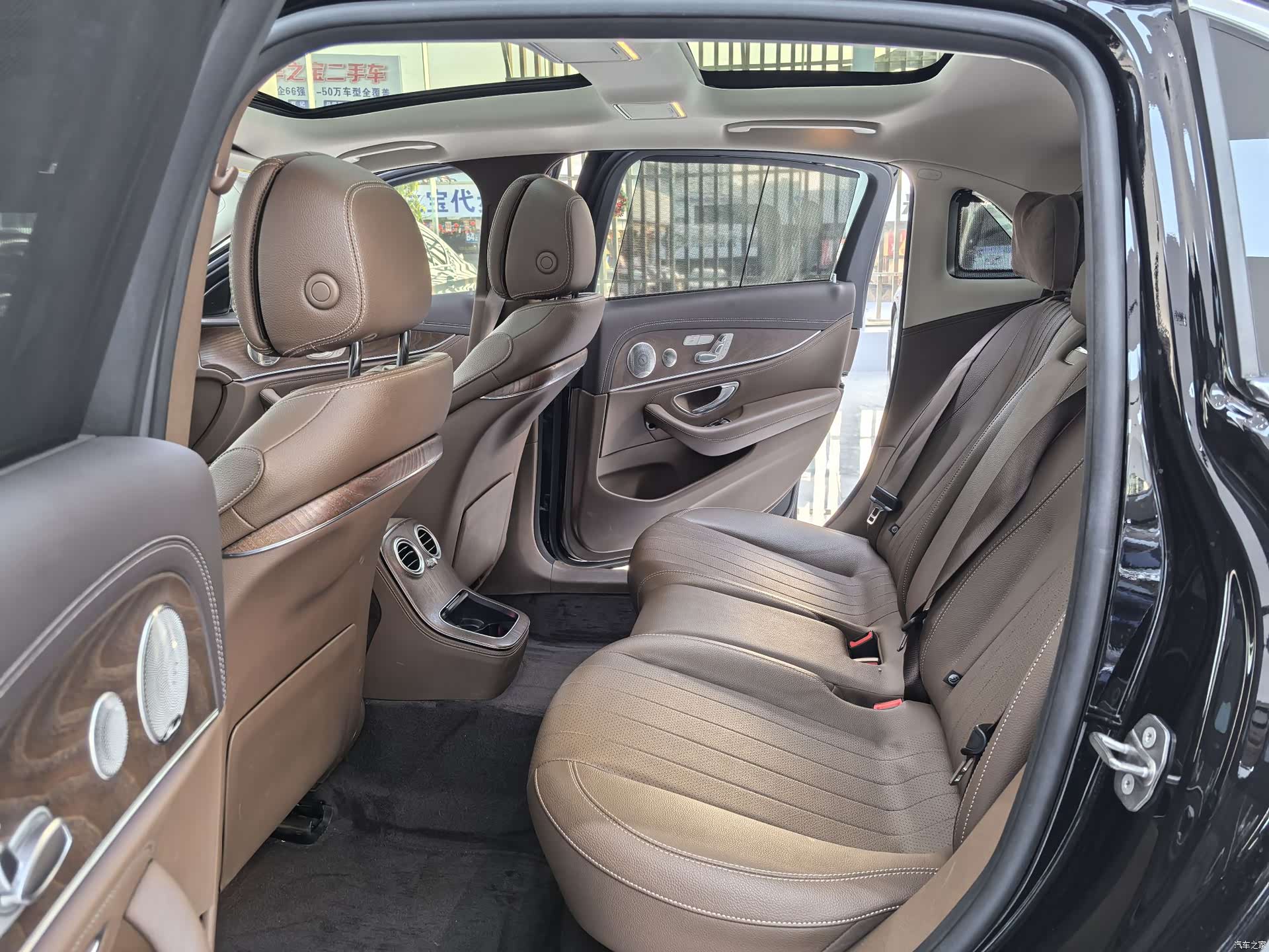 Mercedes-Benz E-Class, 2023 8