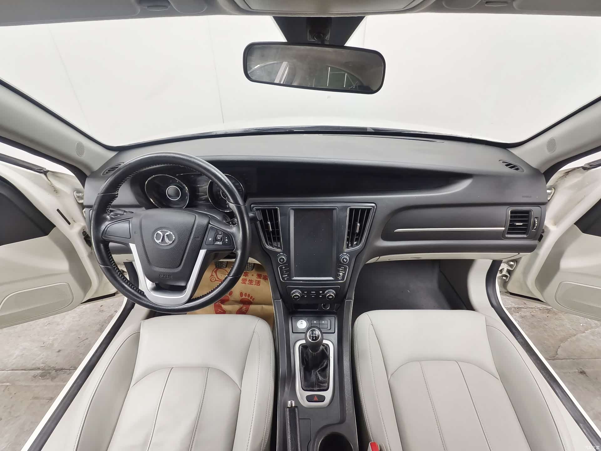 BAIC D50, 2016 9