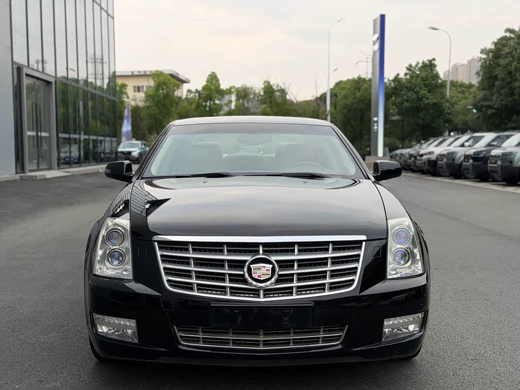 Cadillac SLS