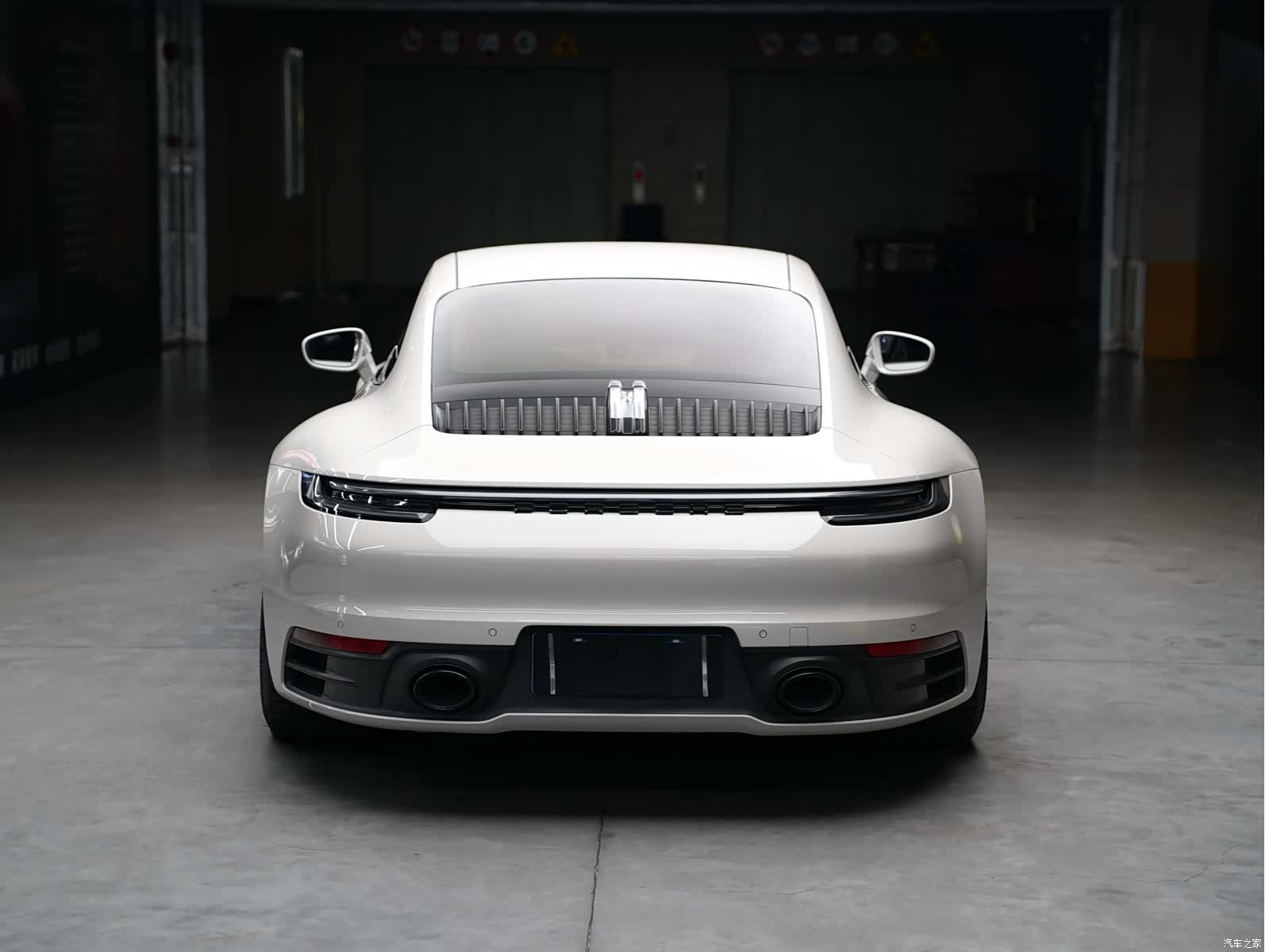 Porsche 911, 2023 8
