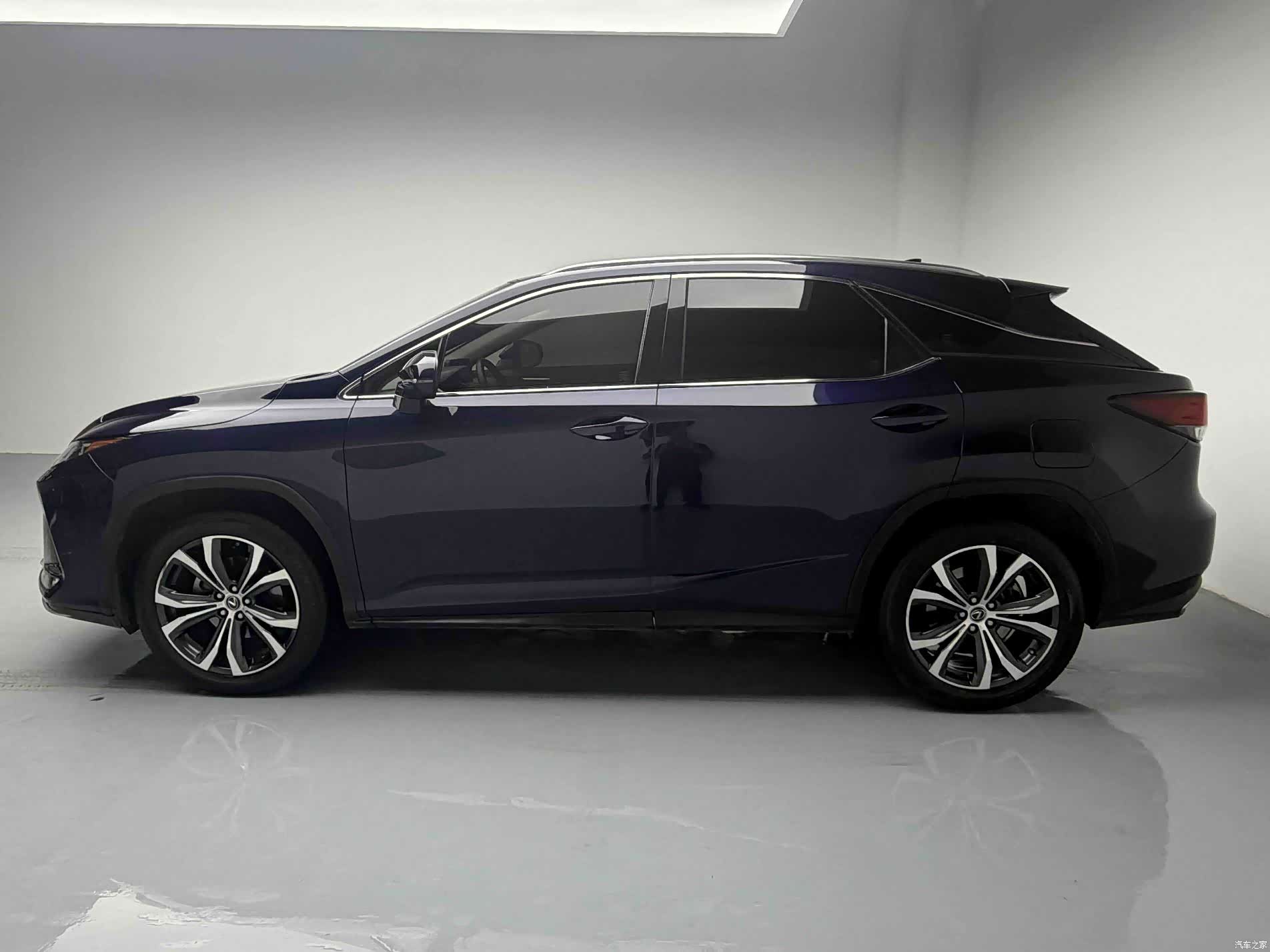 Lexus RX, 2022 2