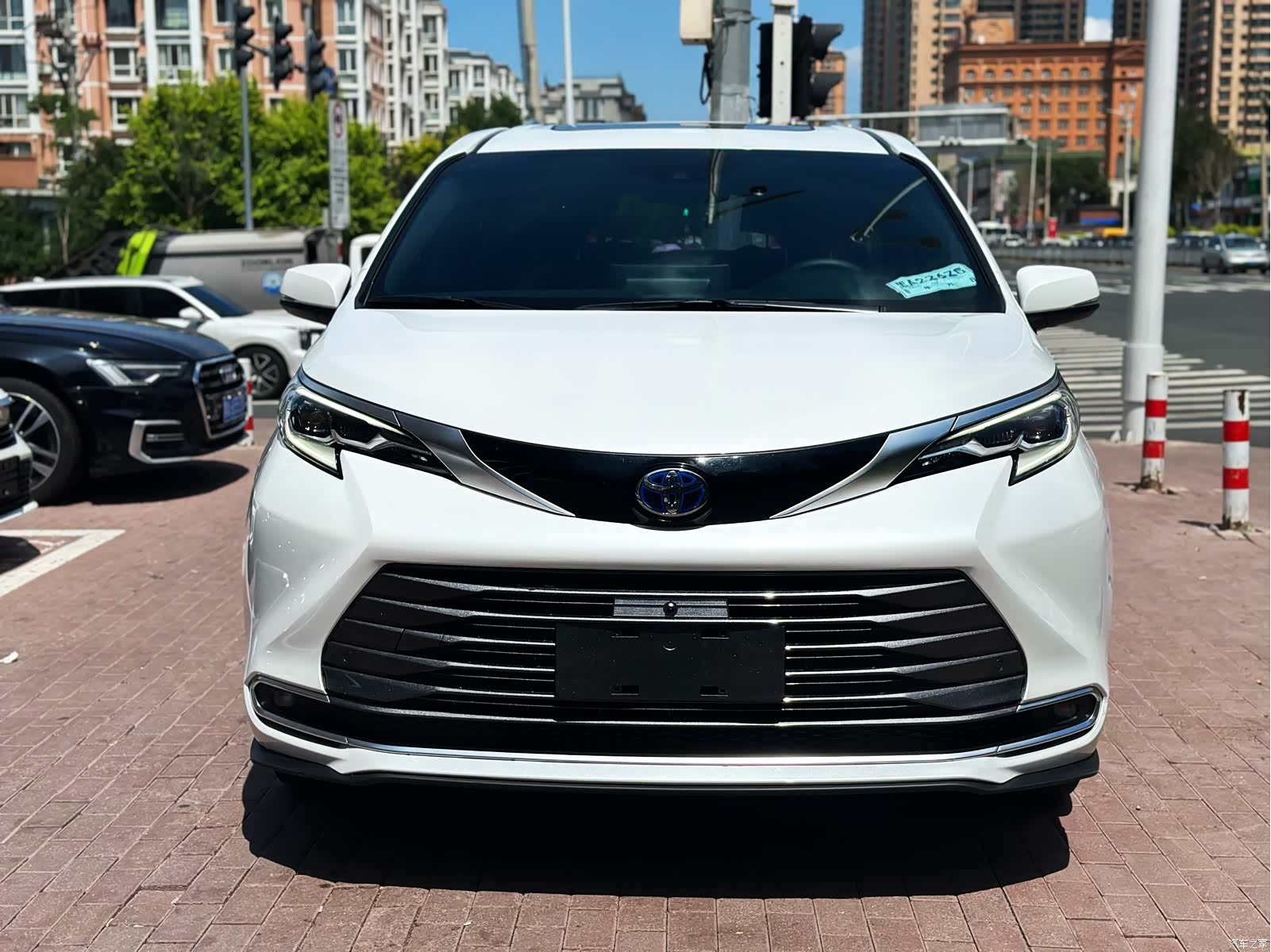 Toyota Sienna, 2023 4