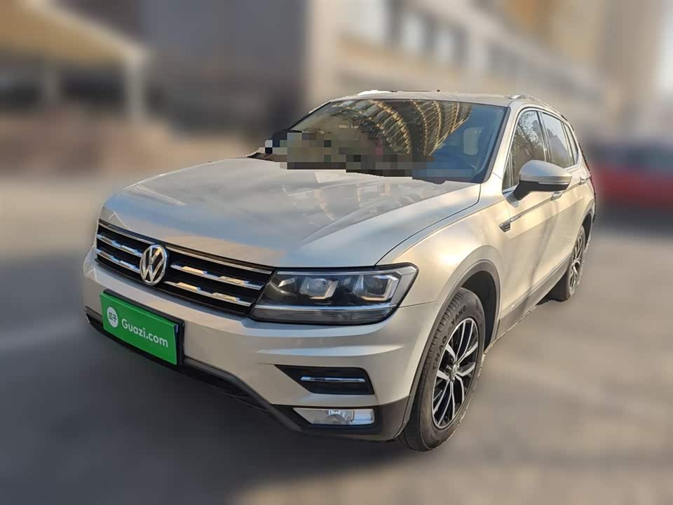 Volkswagen Tiguan L