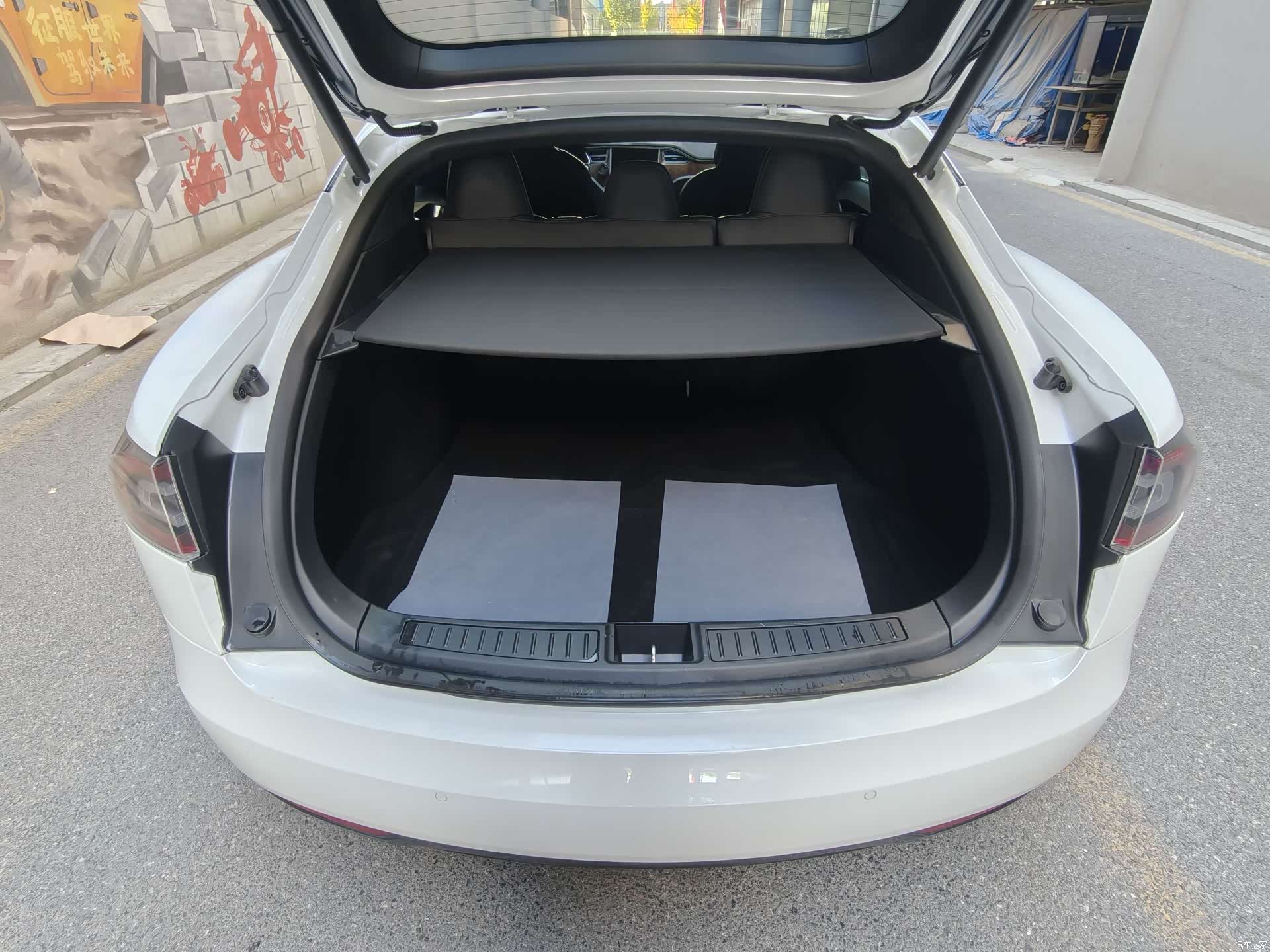 Tesla Model S, 2017 12