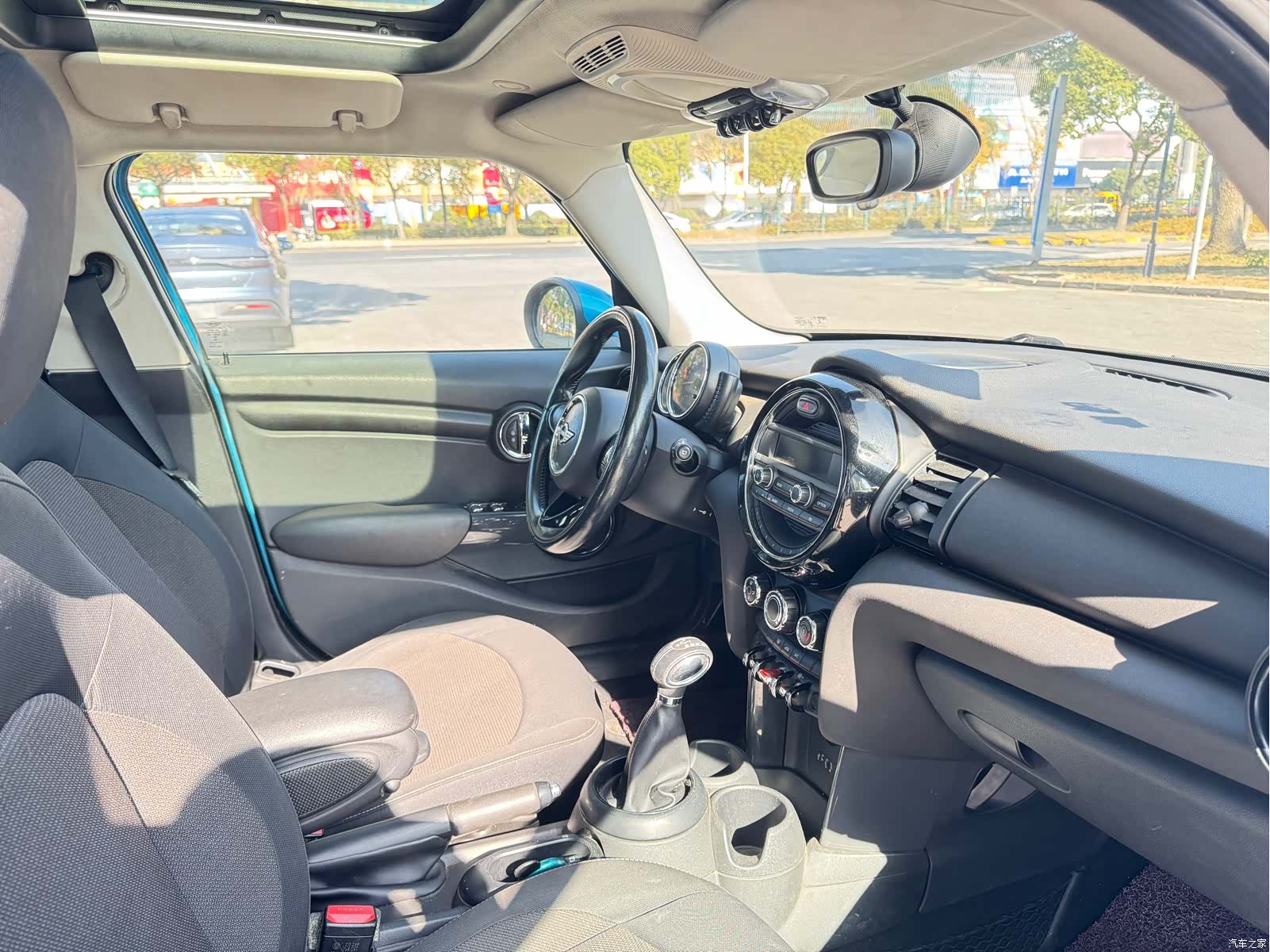Mini ONE, 2015 10