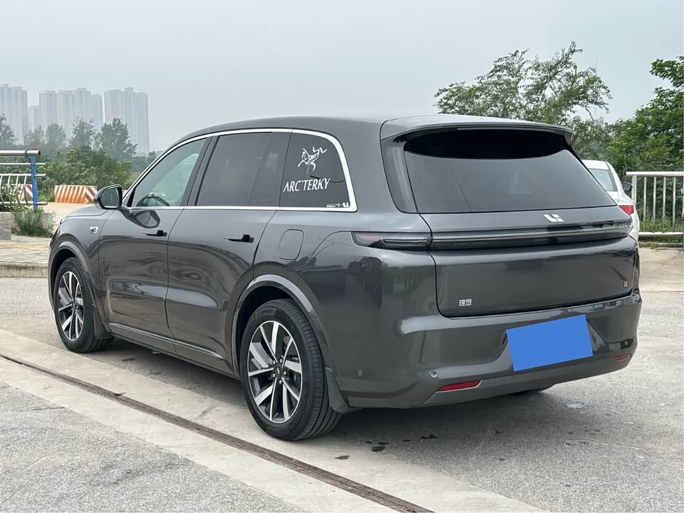 Li Auto Ideal L8