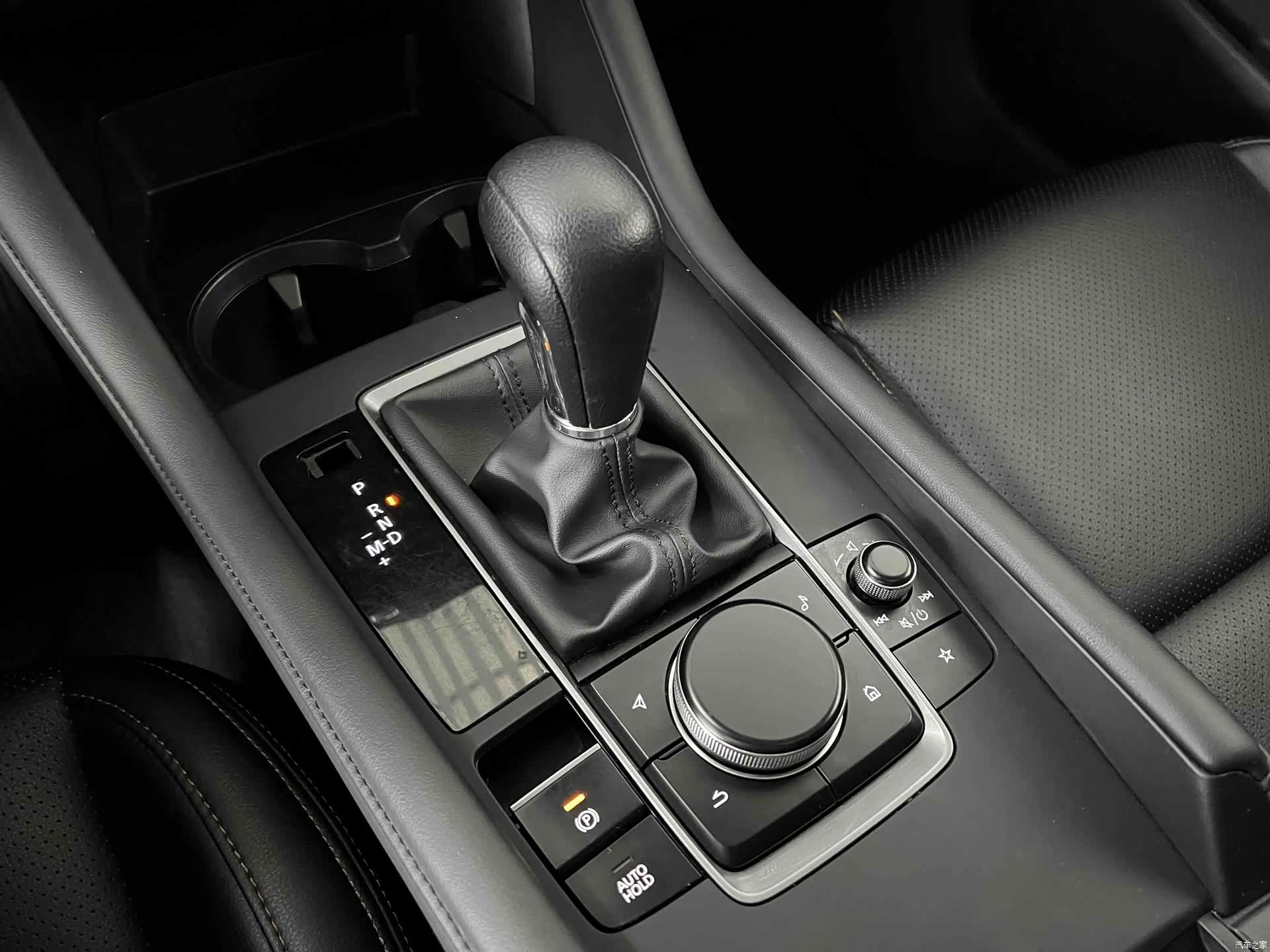 Mazda Mazda3, 2021 19