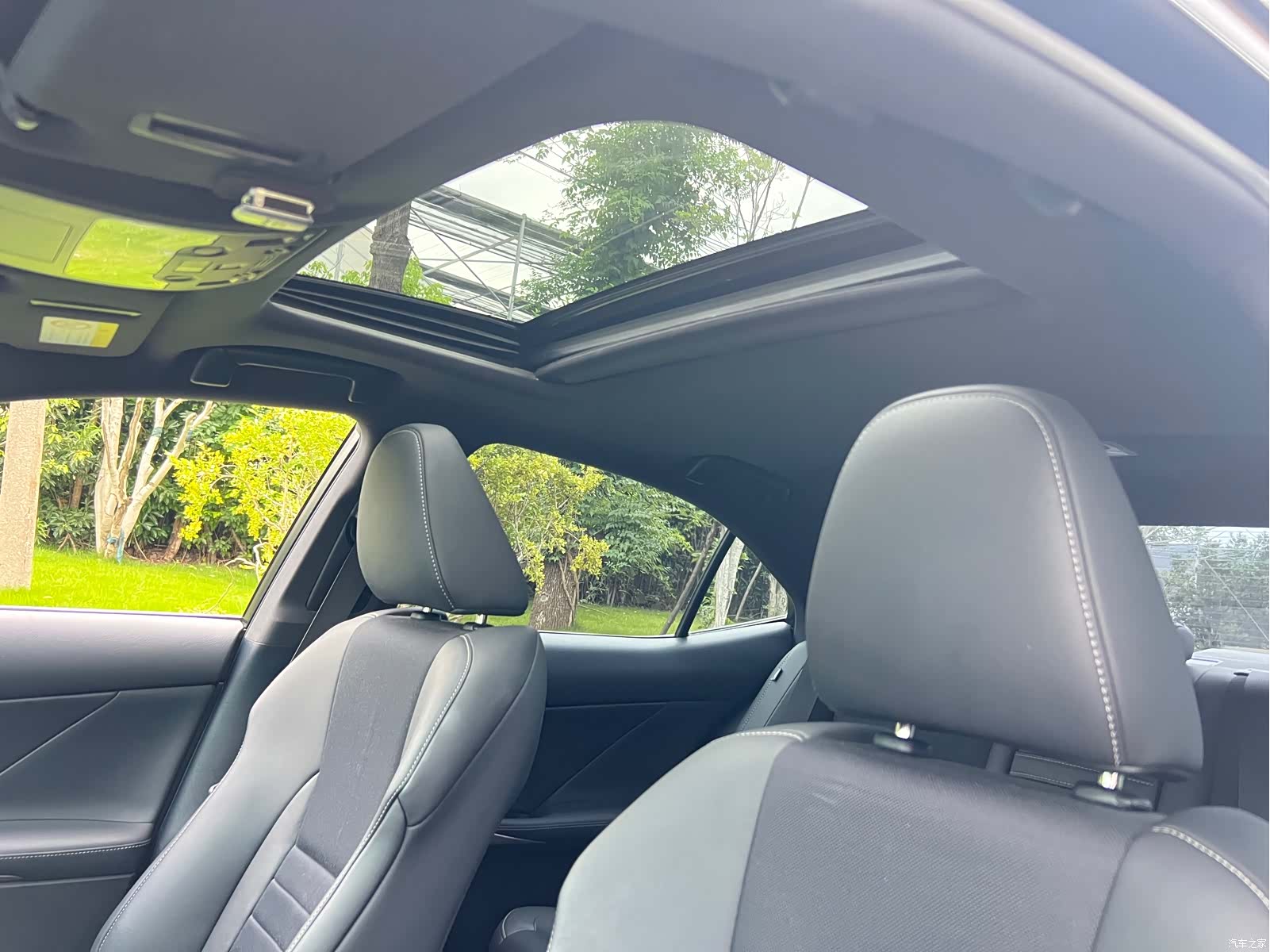 Lexus IS, 2018 15