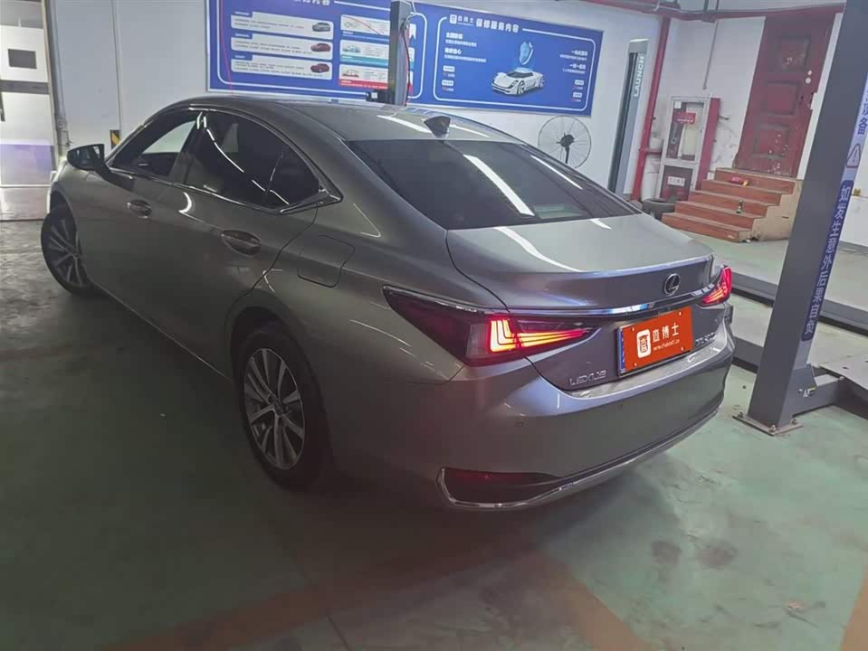 Lexus ES Lexus ES