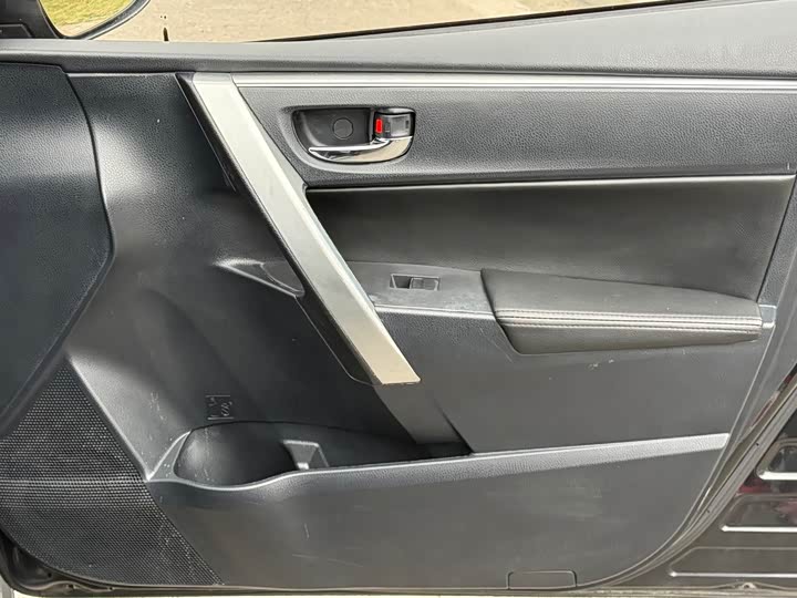 Toyota Corolla 2014 1.6L МКПП GL