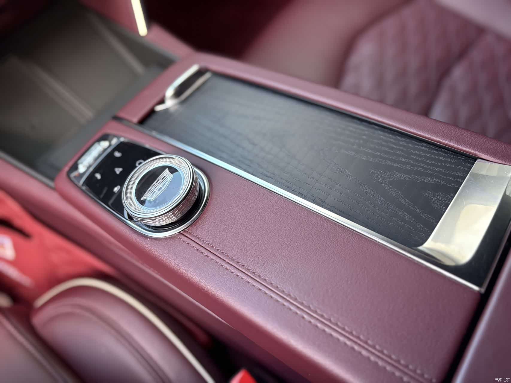 Cadillac CT6, 2023 13